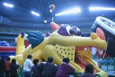 ����������ĐK���̕t�����o���́u�h���S���o�E���T�[�v