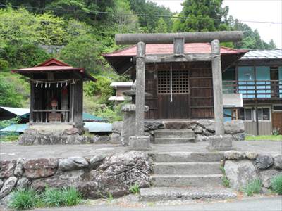 坂元の八阪神社 撮影場所:坂元の八阪神社 撮影日時:2013/05/01 Highslide JS