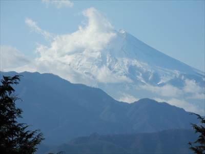 雲猛る富士山 撮影場所:九鬼山頂上 撮影日時:2014/12/21 Highslide JS