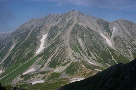 一ノ越~立山雄山(3003m) 撮影場所:浄土山(2831m)より 撮影日時:2006/08/10 Highslide JS