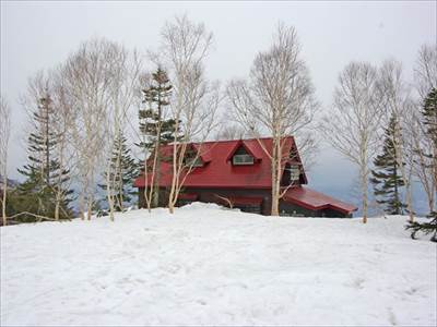 三日間お世話になった山荘 撮影場所:栂池 大極荘前 撮影日時:2015/04/10 Highslide JS