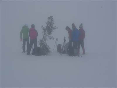 天狗原を越えて乗鞍岳取り付きまで来たものの・・・ 撮影場所:乗鞍岳取り付き 撮影日時:2015/04/11 Highslide JS
