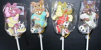 サッカーをするオオカミのゼリー
