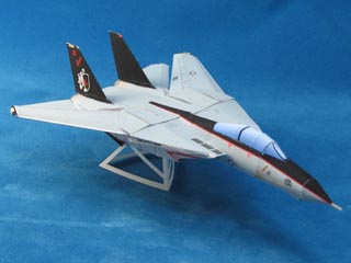 Maqueta 3D en papel del avión F 14A. Manualidades a Raudales.