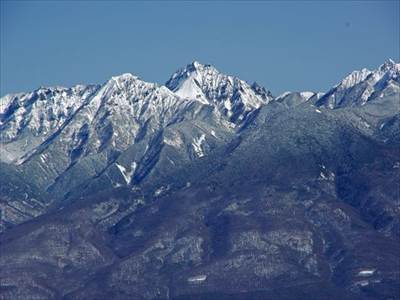 八ヶ岳南部 阿弥陀岳(2805m)・赤岳(2899m)・権現岳(2715m) 撮影場所:入笠山頂上 撮影日時:2015/01/29 Highslide JS